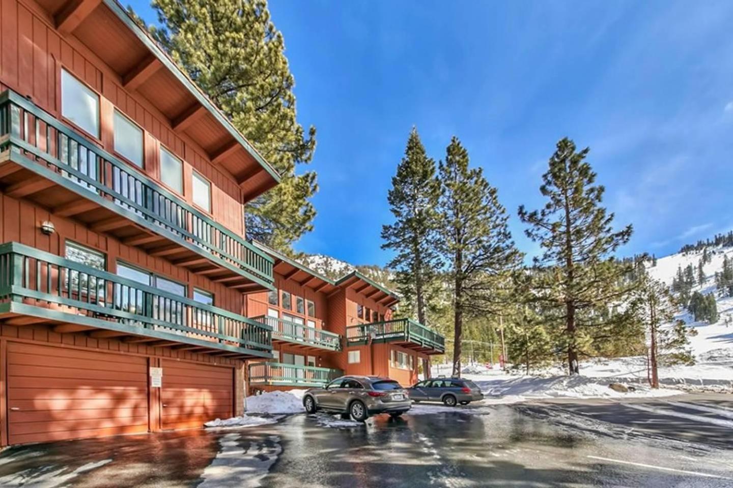 Ski Run Summer Condo, Dog Friendly Main image 2